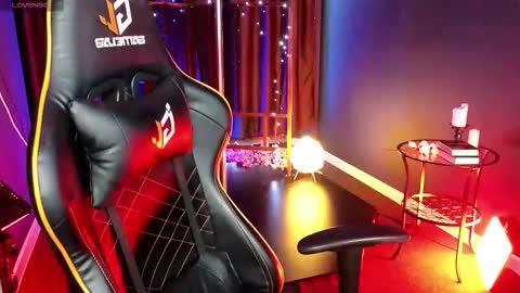 mystery_mary online show from 11.22.25