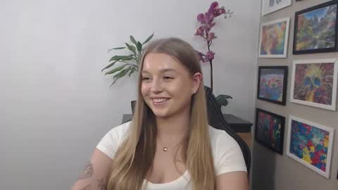 Erica online show from 03.11.25