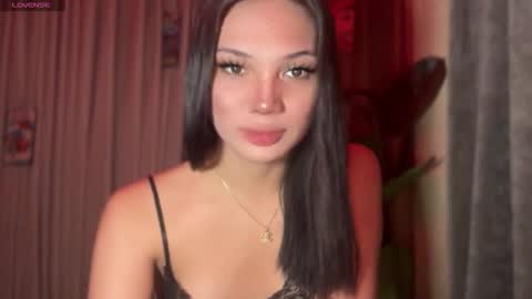 UR GIRL NEXTDOOR online show from 03.05.26