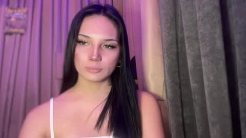 UR GIRL NEXTDOOR online show from 04.17.26