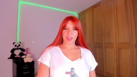 Snapshot of mysteyes chatting on 03.07.25 Elena online show from 03.07.25