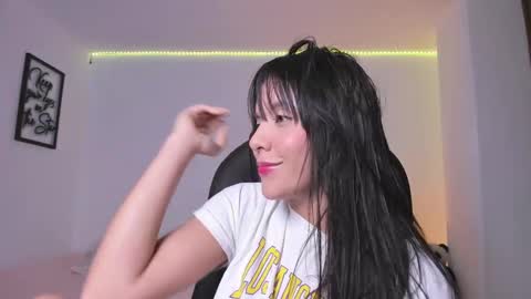 Snapshot of mysteyes chatting on 09.19.25 Elena online show from 09.19.25