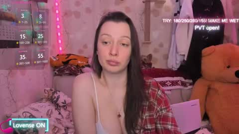 Snapshot of mystic_lilly chatting on 03.18.26 Lilly magic lilly online show from 03.18.26