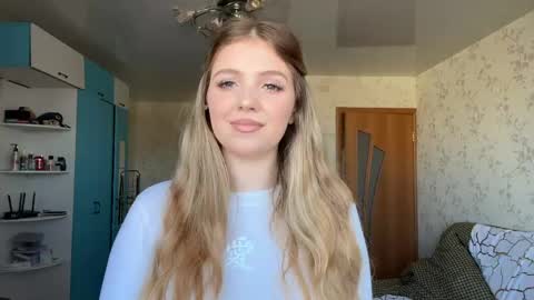 Anna online show from 04.22.26