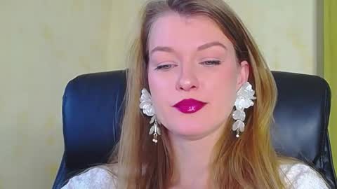 mysticvenus_ online show from 12.18.25