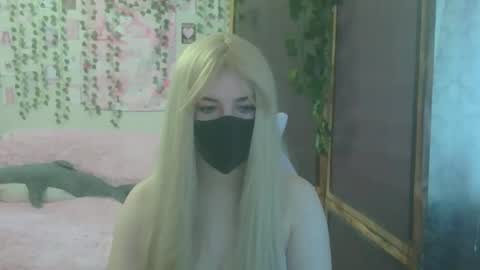 mysticyumiko online show from 04.17.26