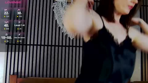 Snapshot of mystique_girl_ chatting on 05.03.26 Angeline online show from 05.03.26