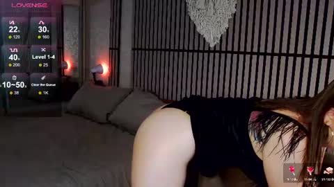 Snapshot of mystique_girl_ chatting on 06.19.26 Angeline online show from 06.19.26