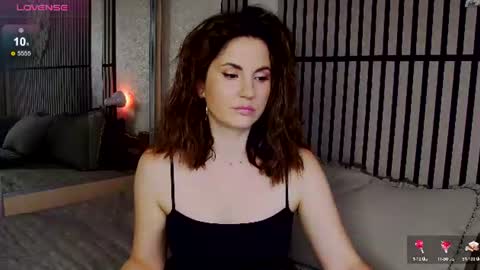 Snapshot of mystique_girl_ chatting on 06.22.26 Angeline online show from 06.22.26
