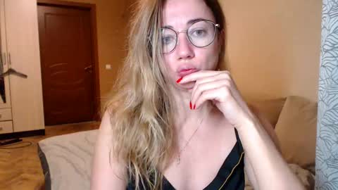 Maya online show from 01.04.25