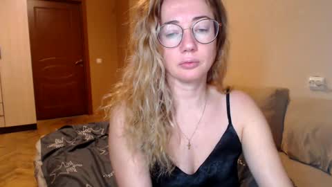 Maya online show from 01.17.25