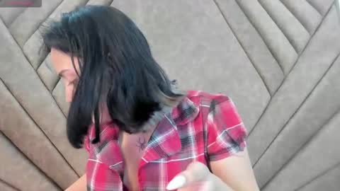 mythicall_girll online show from 11.03.25