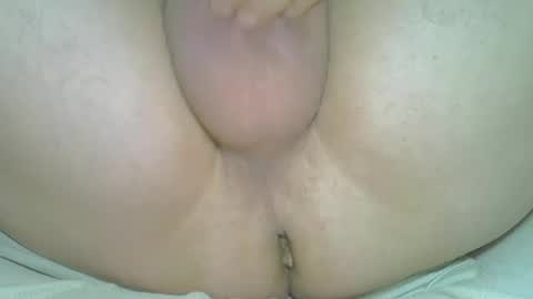 Snapshot of myxiao chatting on 12.15.24 rudisuzzy online show from 12.15.24