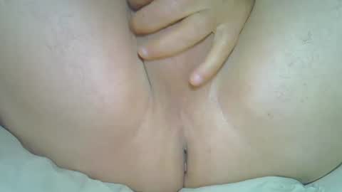 Snapshot of myxiao chatting on 01.06.25 rudisuzzy online show from 01.06.25