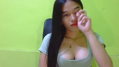 nessa online show from 12.05.25