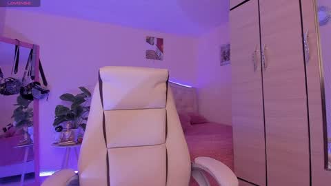 anny online show from 01.06.25