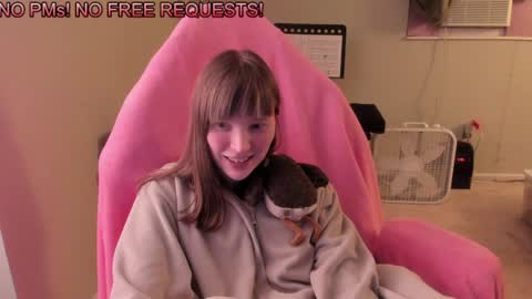 Natalie Marlo online show from 01.23.25