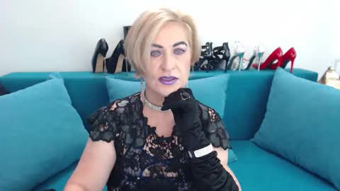Snapshot of nadiafemdom chatting on 09.09.25 NadiaFemDom online show from 09.09.25