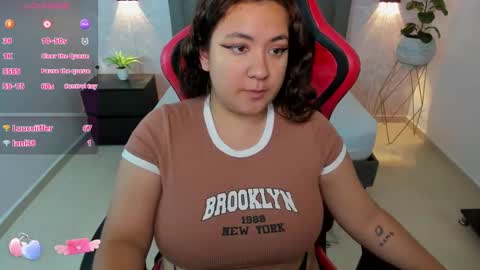 Nadine online show from 01.17.25