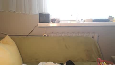 nadinnnea online show from 11.10.25