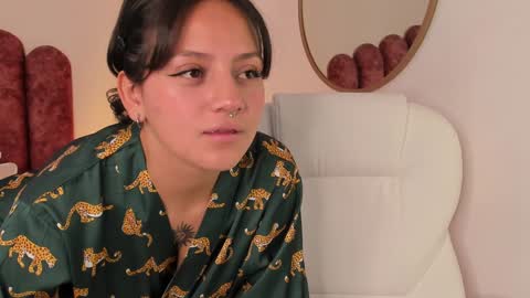 Snapshot of nahiapaws chatting on 12.10.24 Nahia INDEPENDENT MODEL P online show from 12.10.24