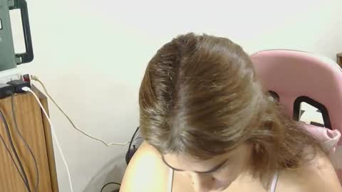 nahiarabiel online show from 04.16.26