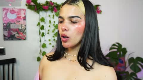 Snapshot of naho_4269 chatting on 05.07.26 Naho Sigueme en mis Redes Sociales Follow me on my social networks online show from 05.07.26