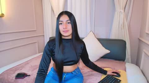 Nahomi online show from 10.24.25