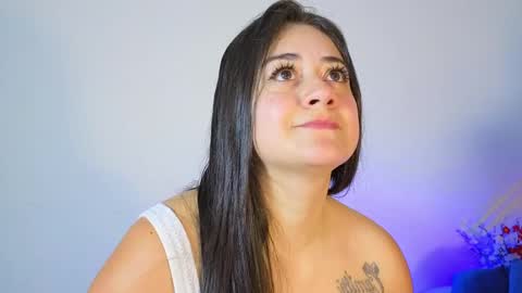 Nahomi  online show from 04.07.26