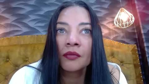 Nahomi online show from 11.22.25