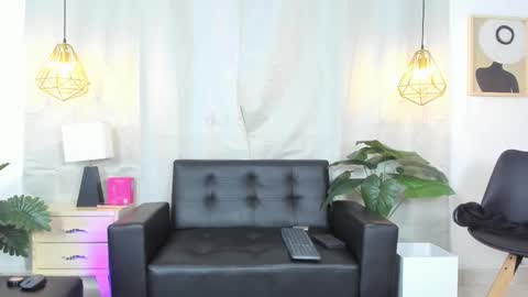 Snapshot of nahomiwhitte chatting on 03.25.26 Nahomy Whitte online show from 03.25.26