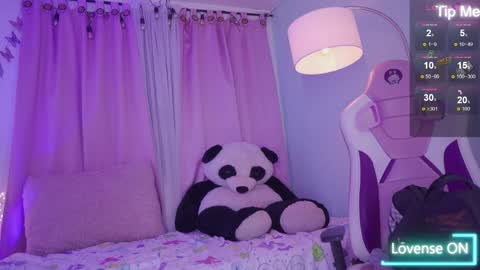 Snapshot of nahomy_2308 chatting on 04.08.26 nahomy 2308 online show from 04.08.26