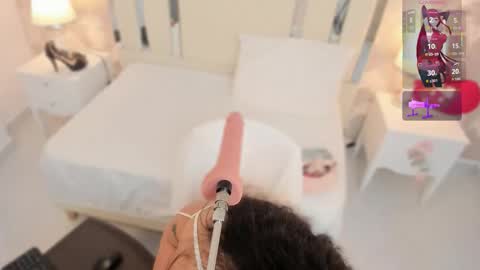 Nahomy Roberts online show from 12.16.25