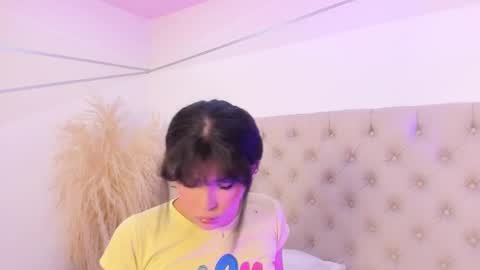 nahomyrusell online show from 04.11.26