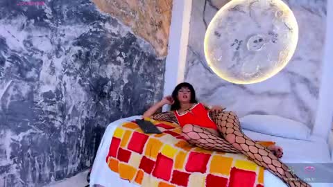 nahomyrusell online show from 04.16.26