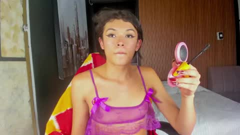 nahomyrusell online show from 04.17.26