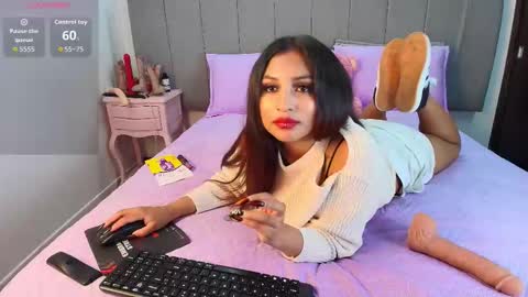 Snapshot of naia_cruz_ chatting on 09.15.25 Naia online show from 09.15.25