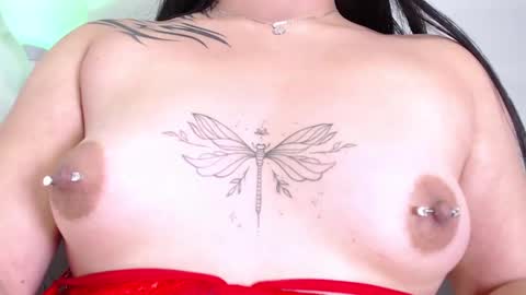 Snapshot of naia_x chatting on 03.06.25 Naia x online show from 03.06.25