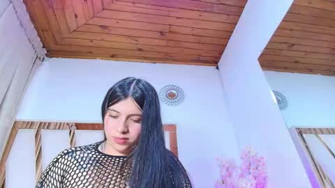 Snapshot of naia_x chatting on 11.15.25 Naia x online show from 11.15.25