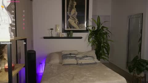 Lia online show from 11.15.25