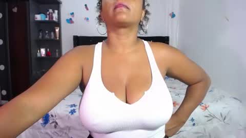 Snapshot of nairovi_cherry chatting on 06.18.26 Nairovy online show from 06.18.26