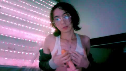 NAJI  online show from 10.04.25