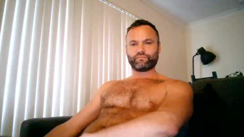 Snapshot of naked_dude25 chatting on 02.14.25 naked_dude25 online show from 02.14.25
