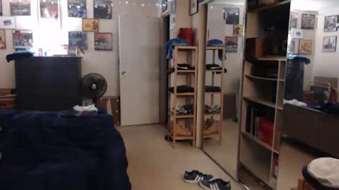 Snapshot of nakedmonkey chatting on 12.25.24 nakedmonkey online show from 12.25.24