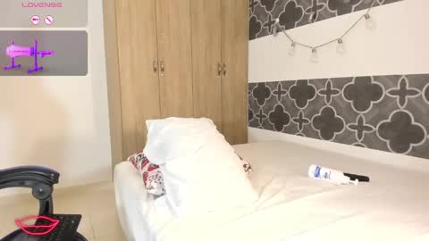 Snapshot of namimayers2 chatting on 10.11.25 namimayers2 online show from 10.11.25