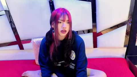 Snapshot of namimoon1 chatting on 12.14.25 online show from 12.14.25