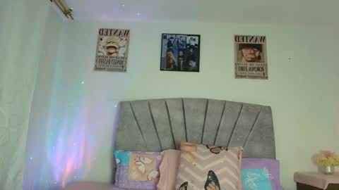 Snapshot of namithompson chatting on 11.30.25 NamiThompson online show from 11.30.25