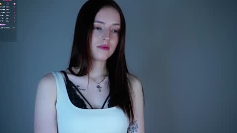 Snapshot of nanalle chatting on 06.15.26 Elizabeth online show from 06.15.26