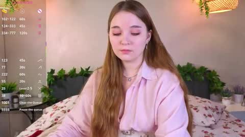 Luna online show from 12.02.25