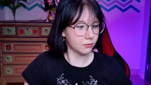 nancymartinez online show from 10.18.25